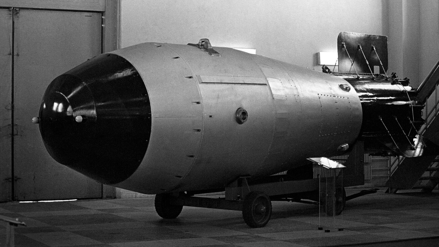 russia-declassifies-footage-of-most-powerful-nuclear-bomb-in-history